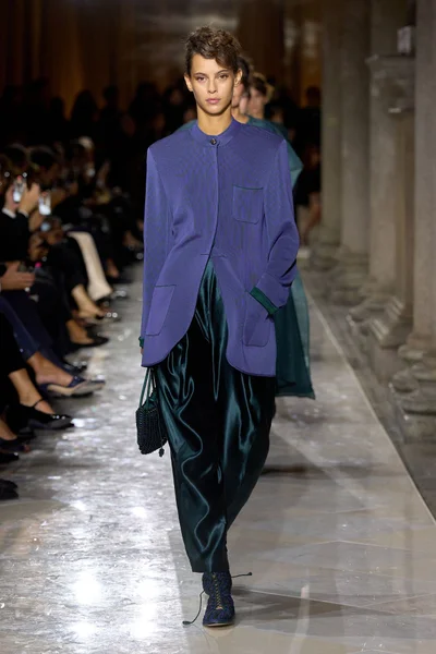 Look 45